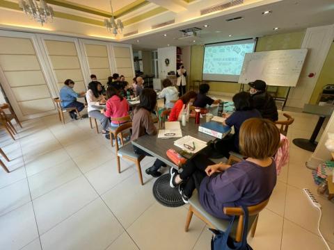 張尹瑄營養師 - 喜憨兒基金會職員教育訓練
主題：特殊飲食應對，提升喜憨兒照護飲食