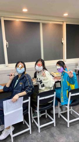 盛寶欣 - 跟學生年齡近很像朋友的相處