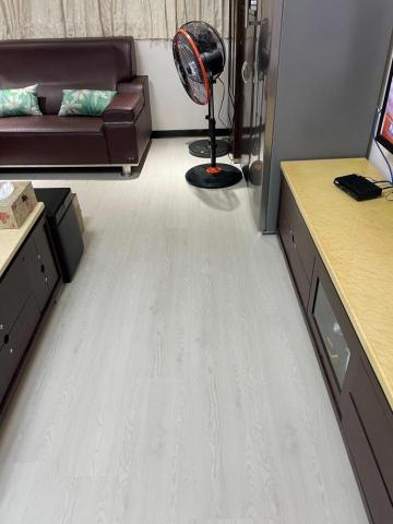 Seven佑翰 - 地板加油漆