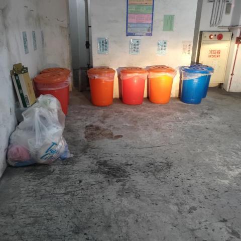 胡_AI DE - 社區大樓垃圾