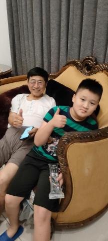 雙北到府--居家.飯店-行動按摩師 - 爺孫二人