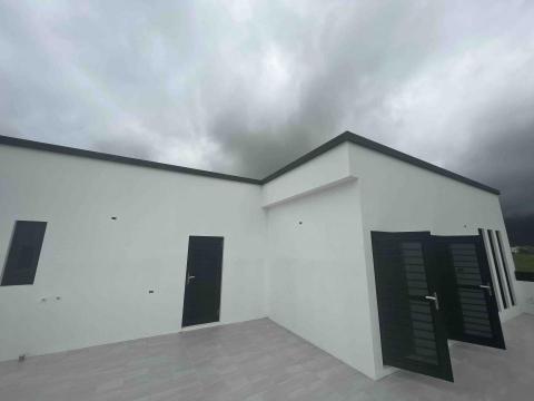 勇匠漆職人/油漆室內外塗裝 -  勇匠漆職人/油漆室內外塗裝 -