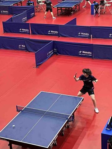 提供桌球服務的專家羿婷