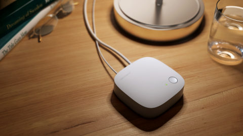 智慧住宅 - Zigbee無線訊號安全、穩定、低功率

同一家庭設備大於60件時，可使用多台主機，主機可互相溝通

網路斷線時依然可執行

