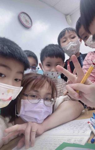 洪瑋晟 - 我和班上的孩子們