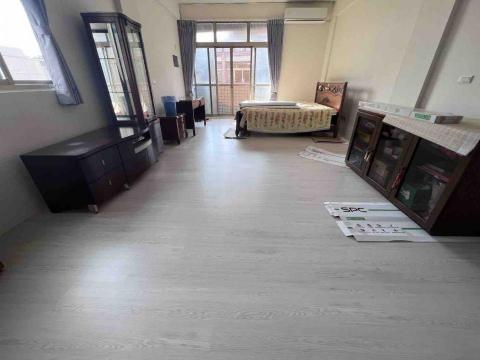 優美聖有限公司 - 5.5mm spc 卡扣超耐磨地板