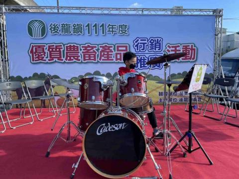 陳佳駒🥁爵士鼓🪘打擊樂教學🎶 - 學生爵士鼓演出