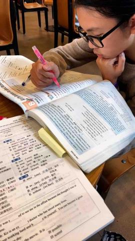 FiFi英文家教 - 輔導考曉明女中的學生英文