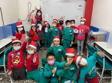 FiFi英文家教 - 聖誕節活動