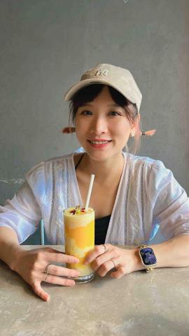 提供180服務的專家Lena Chen