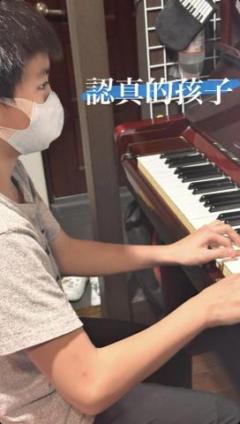 何翊君 - 即便上了國中非常忙碌，但每次上課都很開心！