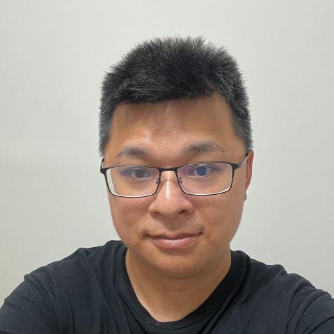 提供windows筆電服務的專家連世鈺