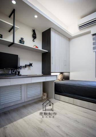 思默制作室內裝修有限公司 - 本案為新成屋裝修,屋主新婚夫妻飼養4隻可愛貓咪,喜愛跟貓咪互動,委託思默制做進行全室整修之寵物宅:
1.平常有書房閱讀及上網習慣,能規劃空間供閱讀/上網/休憩之獨立書房
2.貓咪能有用餐及貓砂盆空間,增加貓跳板等貓咪設施
3.廚房能改成開放空間,地板貼超耐磨木地板
經過思默完整規劃及施工,完成了屋主的寵物宅夢想!! 思默制作室內裝修有限公司 - 本案為新成屋裝修,屋主新婚夫妻飼養4隻可愛貓咪,喜愛跟貓咪互動,委託思默制做進行全室整修之寵物宅:
1.平常有書房閱讀及上網習慣,能規劃空間供閱讀/上網/休憩之獨立書房
2.貓咪能有用餐及貓砂盆空間,增加貓跳板等貓咪設施
3.廚房能改成開放空間,地板貼超耐磨木地板
經過思默完整規劃及施工,完成了屋主的寵物宅夢想!!