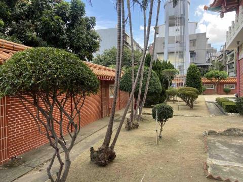 亞歌花藝材料商行/陳瀚章 - 