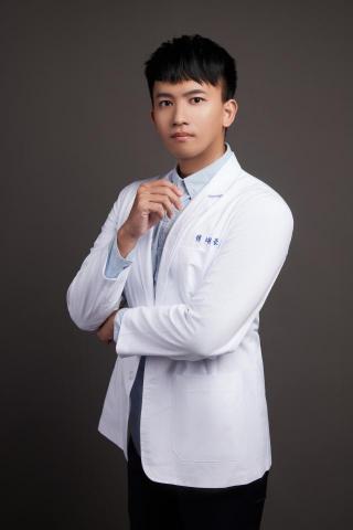 高雄醫學大學 - 