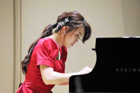 蔡紫誼(鋼琴教學/鋼琴陪練/打擊陪練) - 鋼琴獨奏會