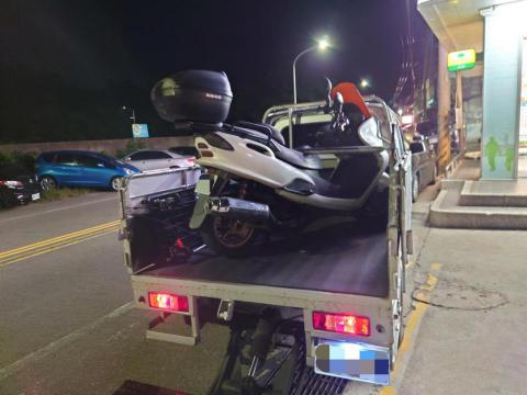 Mr.藍 - 載馬兒去休息