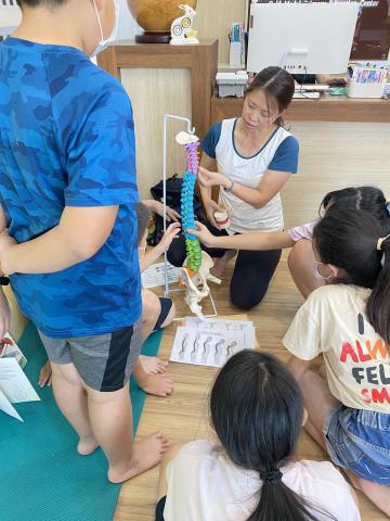 Sammi老師 - 脊椎講座