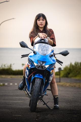 張文銓 - 重機人像