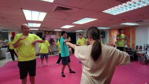 賴亭瑜 - 帶動跳！