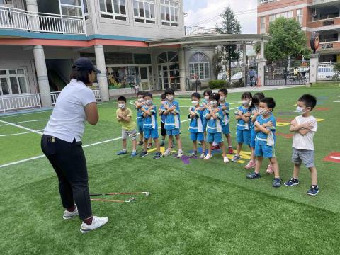 Jane’s cheerful golf - 