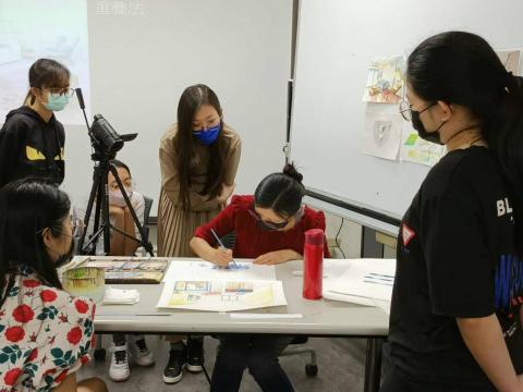 Sunny 老師 - 中原大學室內設計麥克筆，水彩客座指導老師