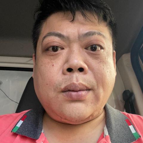 提供兼差服務的專家范佐鴻