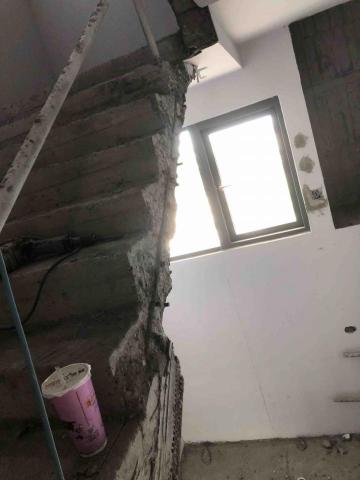 專業 打石 拆除 - 打出