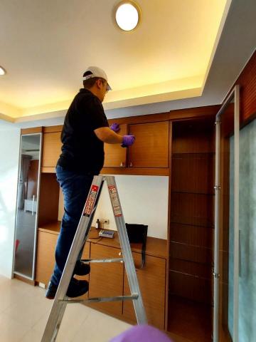 邊境環衛管理實業 -  邊境環衛管理實業 -