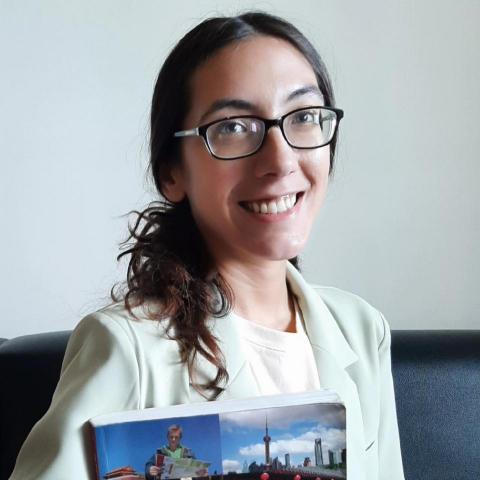 提供esg csr差別服務的專家Teacher Leslie