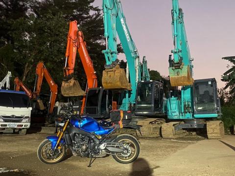 詠安國際工程有限公司 - 挖土機 詠安國際工程有限公司 - 挖土機