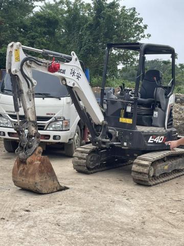 詠安國際工程有限公司 - BOBCAT-E40Z-挖斗 詠安國際工程有限公司 - BOBCAT-E40Z-挖斗