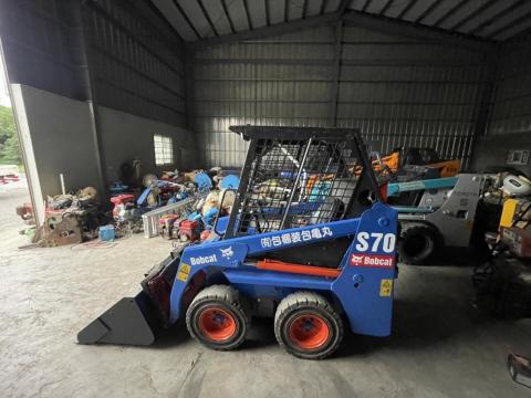 詠安國際工程有限公司 - BOBCAT-S70-鏟斗 詠安國際工程有限公司 - BOBCAT-S70-鏟斗