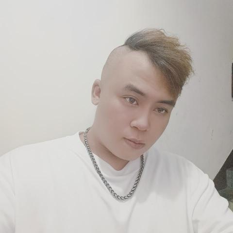 提供入門電競筆電服務的專家組樂電腦組裝