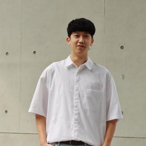 提供報名機車駕照服務的專家魏君翰