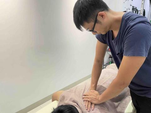 友趣運動按摩 - 徒手