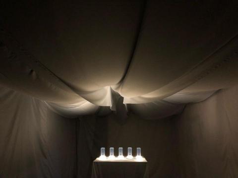 高敬恩 - 協助神不在場工作室沈浸式演出空間設計