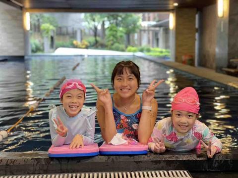 Lemon陪你游 - 到府教學 - 女教練團隊🏊🏻♀️ -  Lemon陪你游 - 到府教學 - 女教練團隊🏊🏻♀️ -
