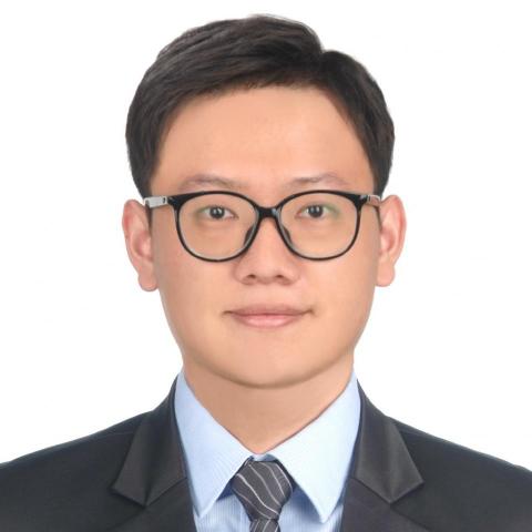 提供重灌c槽服務的專家劉宇桓