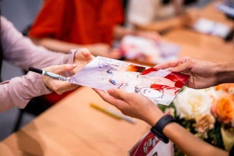 邱奕涵-多媒體攝影師 - 作家 二語十 簽名會活動攝影 邱奕涵-多媒體攝影師 - 作家 二語十 簽名會活動攝影