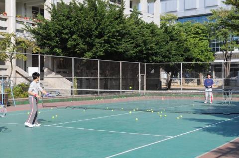 Junjie Lin - 網球戶外指導現況