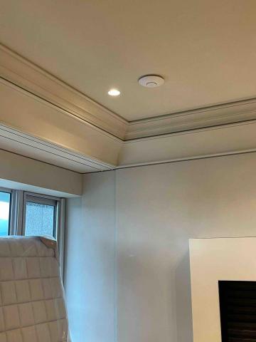 鋐基數位科技有限公司 - 是飛碟嗎！不是..是無線基地台