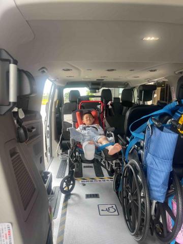 輪椅計程車/身障計程車/復康巴士/長照交通車/無障礙計程車 - 臥床接送
