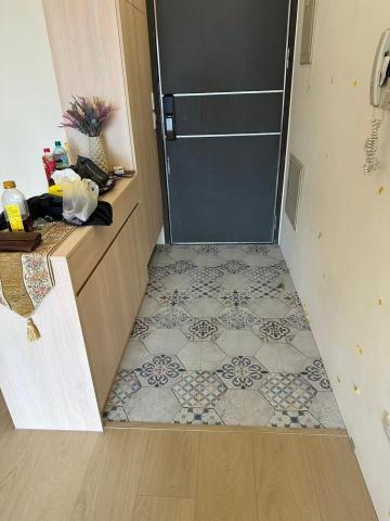 永新地板 - spc卡扣地板入門玄關處做花磚