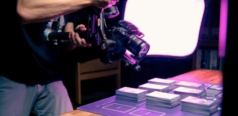 邱奕涵-多媒體攝影師 - 寶可夢卡牌短片拍攝 邱奕涵-多媒體攝影師 - 寶可夢卡牌短片拍攝