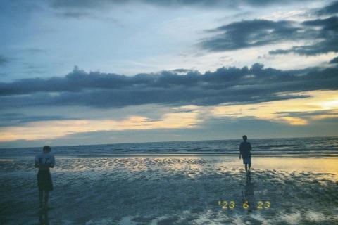 Wesley Huang - 喜愛出門 可以陪毛小孩們一起上山下海