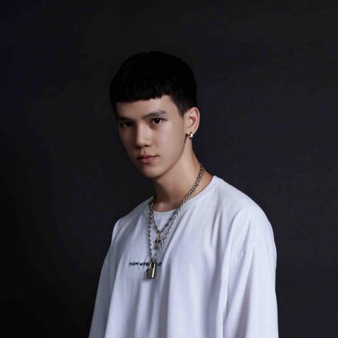 提供21服務的專家林鼎力