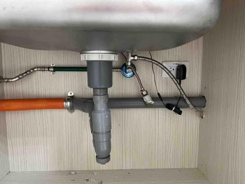 liwei水電工程 - 排水管，三角凡而安裝