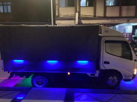 雙豪搬家 - 我們的貨車