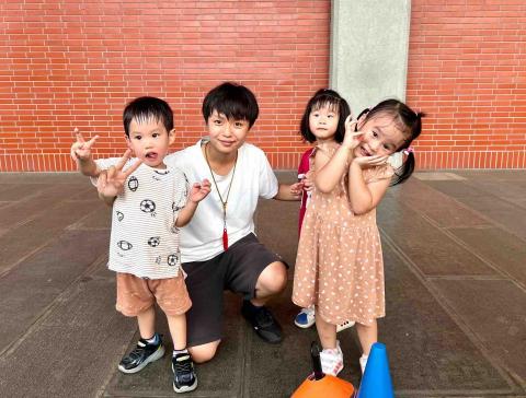 吳珮玲 - 幼兒球類教學